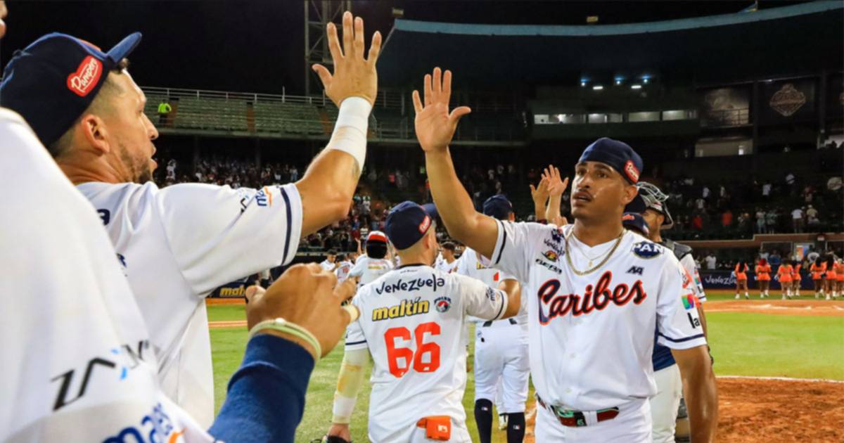 Béisbol de temporada en Puerto La Cruz.