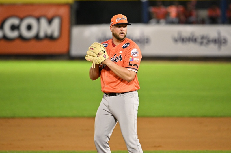 CARIBES CAE EN EXHIBICIÓN DE PITCHEO EN VALENCIA