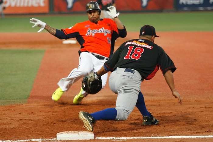 CARIBES FINALIZA CUARTA SEMANA EN .500